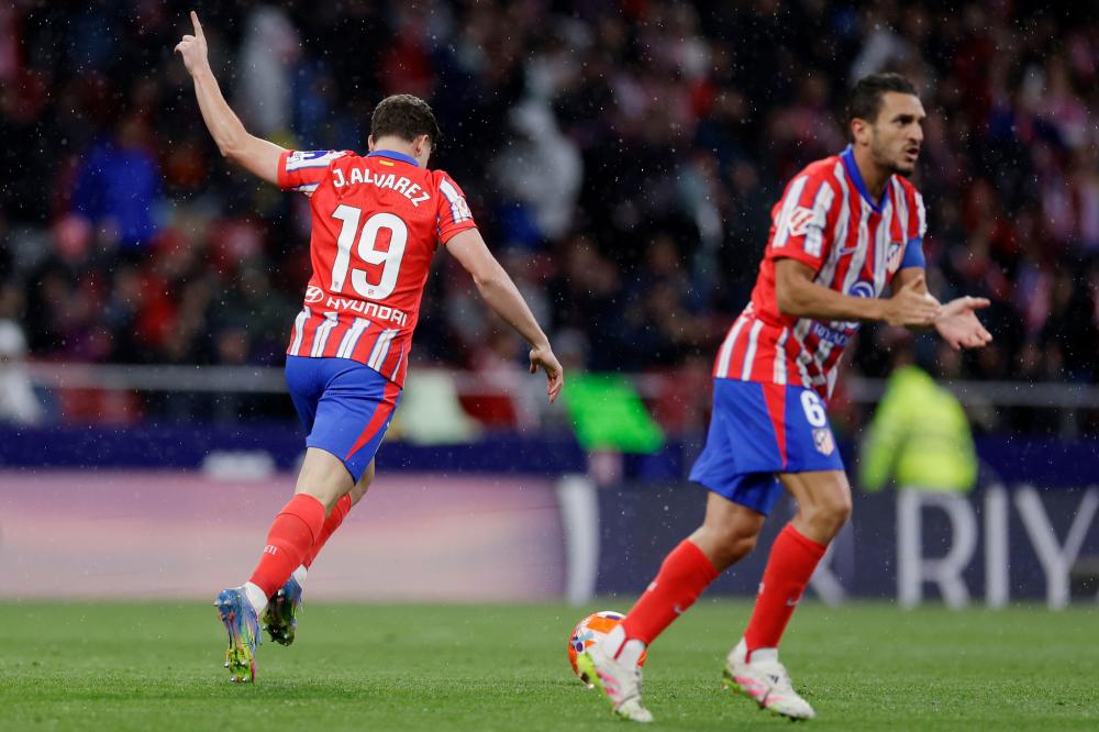 旅程背後是 旅程背後是